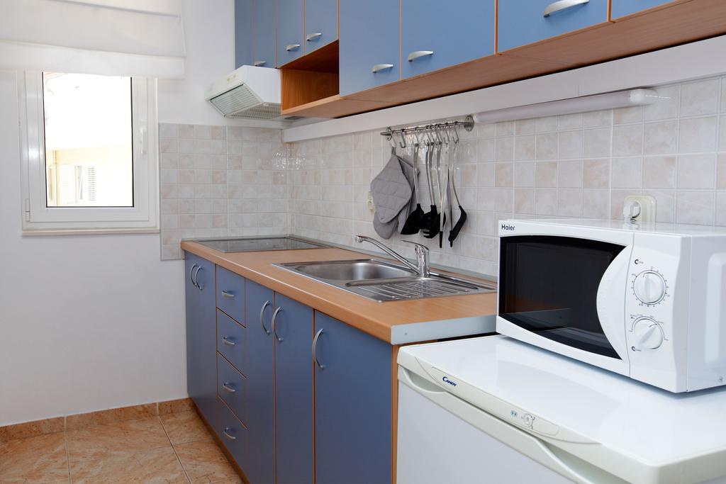 Adria Apartments Gornji Humac Room photo